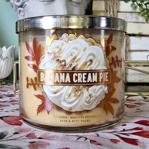 Bath & Body Works Banana Cream Pie Candle
